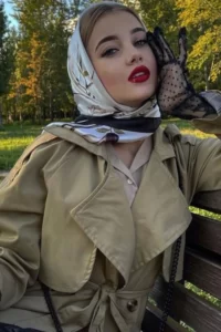 روسری کوچک با چه مانتویی ست میشه