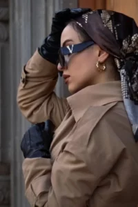 مینی اسکارف به چه صورتی میاد